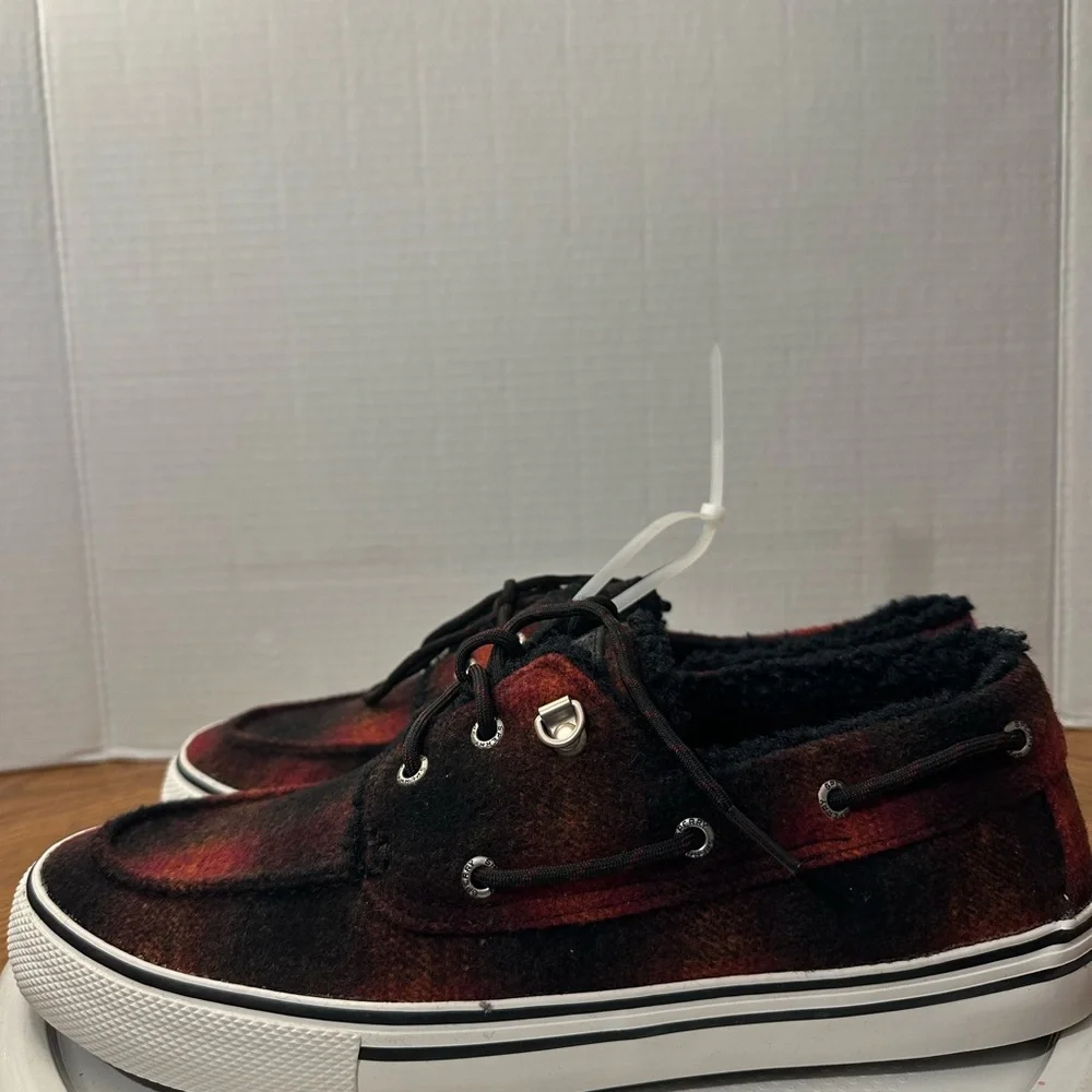 Sperry brand new